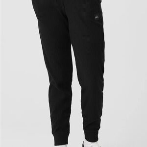 ALO Yoga Muse Black Ribbed Sweatpants